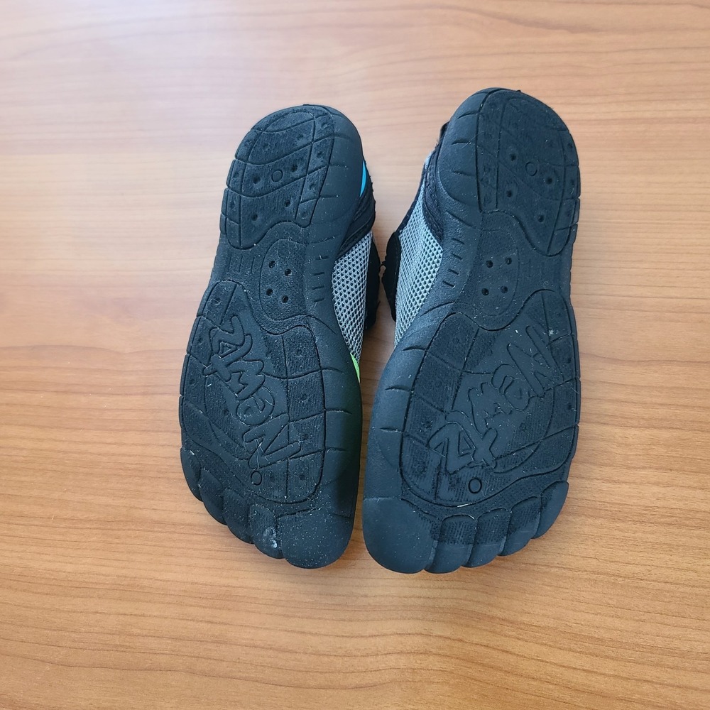 Newtz Water Shoes Green/Black‎ Kids Size 12 - Picture 6 of 6